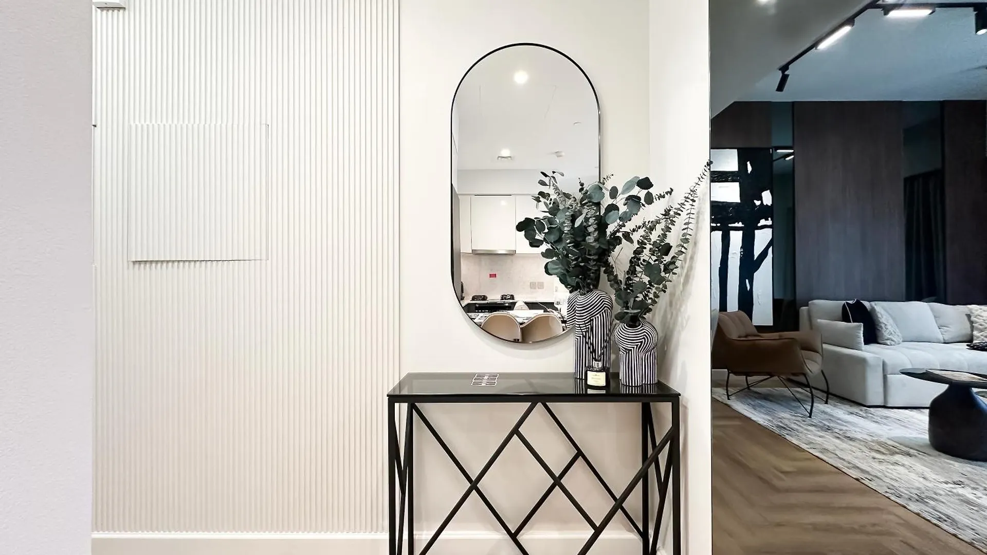 Downtown Dubai Elegance - Stylish Urban Retreat Apartment