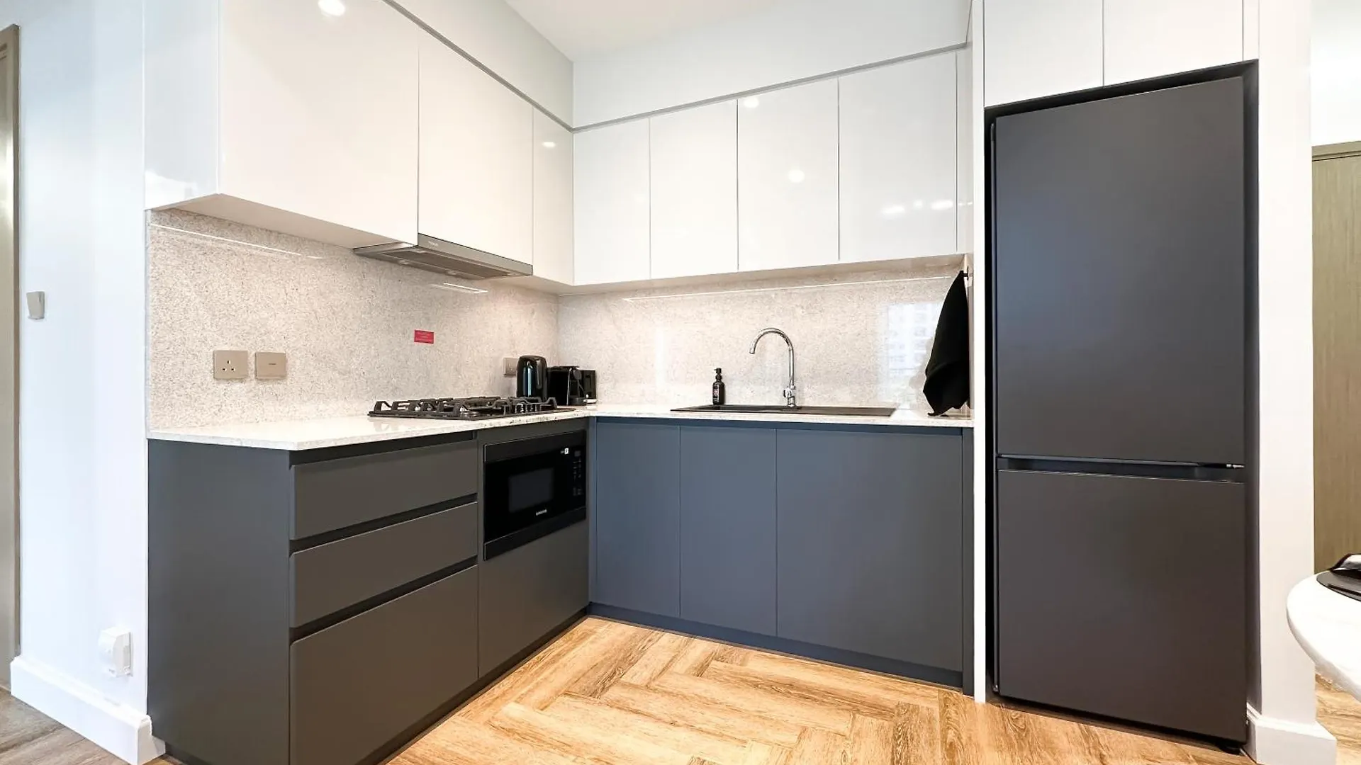 Downtown Dubai Elegance - Stylish Urban Retreat Lägenhet
